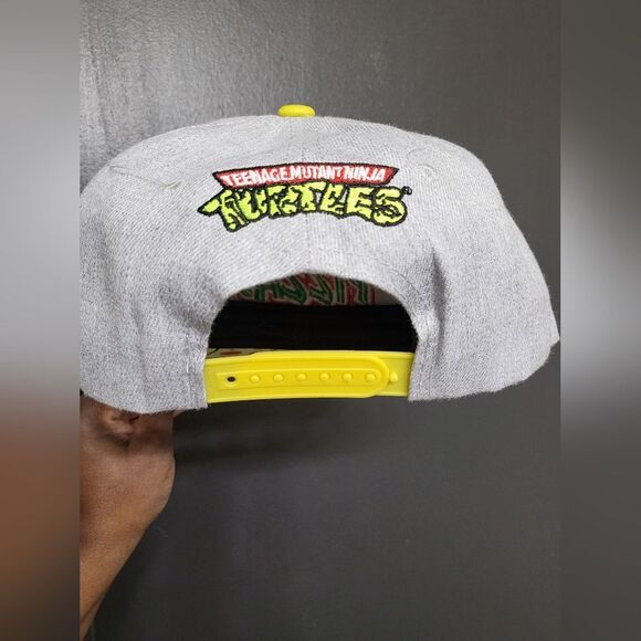 TMNT - SNAPBACK CAP - PIZZA WITH CUT OUT Bite Novelty Hat main image 6